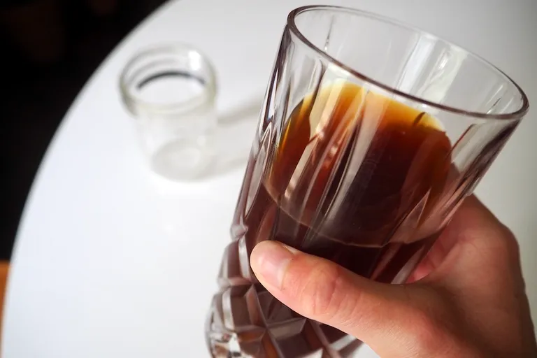 How to Make Cold Brew in a Mason Jar (Easy Recipe)
