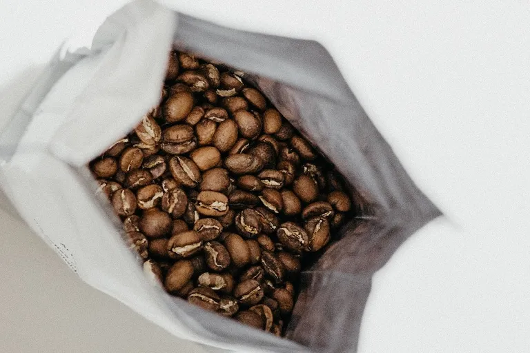 How Long Do Coffee Beans Last? The Facts