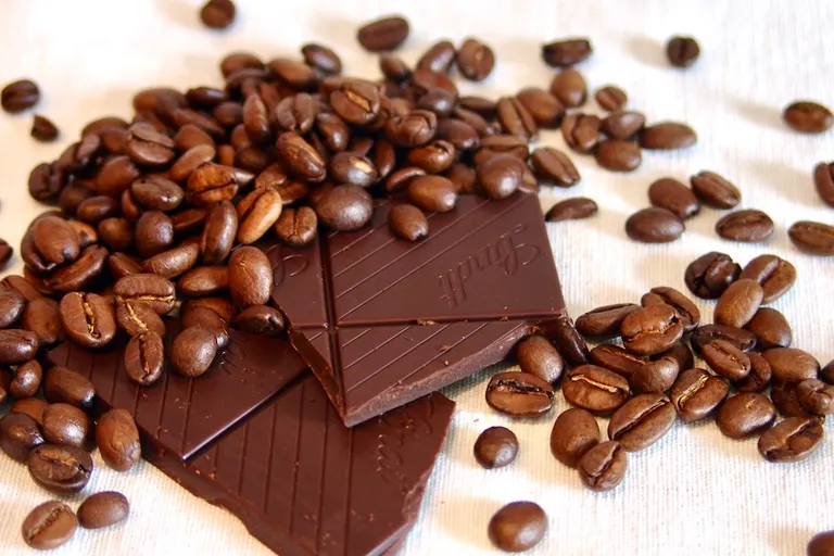 Caffeine in Chocolate vs Coffee: Complete Overview