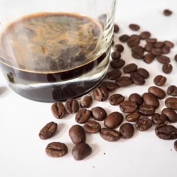 Can You Eat Coffee Beans? Eating Tips, Benefits & Side Effects