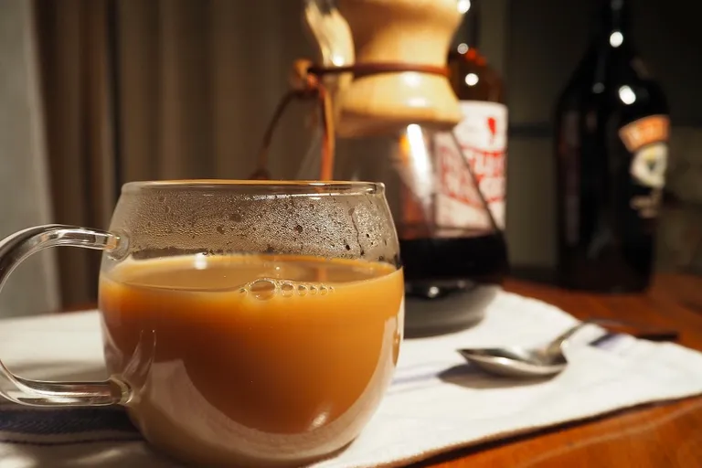 Cozy Irish Coffee Recipe (Easy & Delicious!)