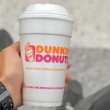 Dunkin' Donuts Coffee Guide: History , Caffeine Content & Best Drinks