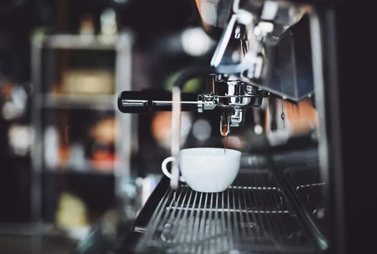 How Does an Espresso Machine Work? Full Guide & Brewing Tips