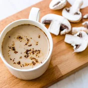 3 Health Benefits of Mushroom Coffee & Its Downsides