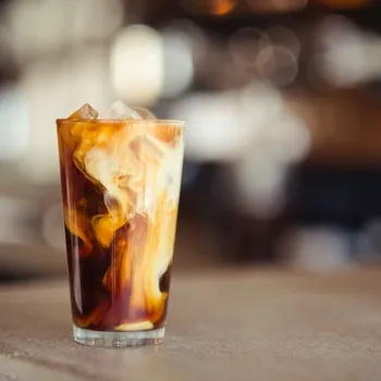 Easy Keto Iced Coffee Recipe & Brewing Tips