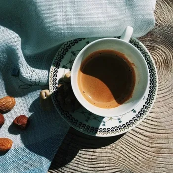 10 Almond Milk Coffee Recipes to Try Today (Hot & Iced)