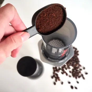 AeroPress Paper vs Metal Filters: Should You Switch?