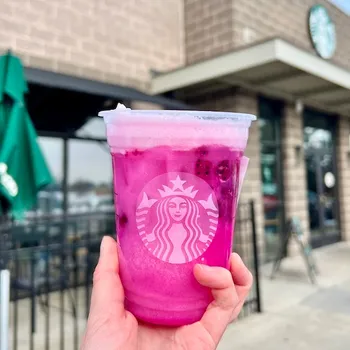 How Much Caffeine is in Starbucks Refreshers? (2026 Detailed Breakdown!)