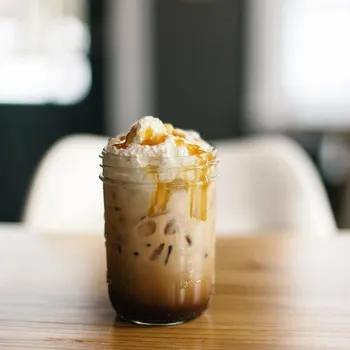 Keurig Iced Caramel Macchiato Recipe (Delicious!)