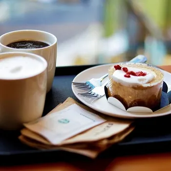 10 Most Famous Coffee Chains in the World (2026 Update)