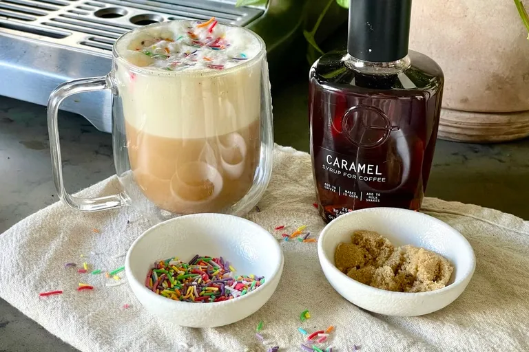 How to Make a Mardi Gras King Cake Latte (Easy Recipe)