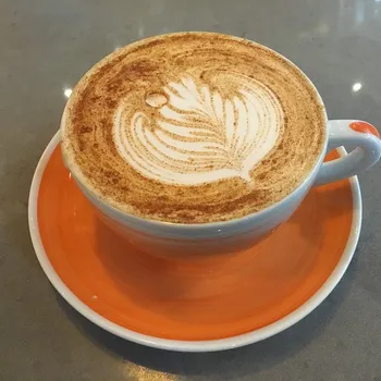 Dirty Chai Latte Recipe (Easy & Delicious)