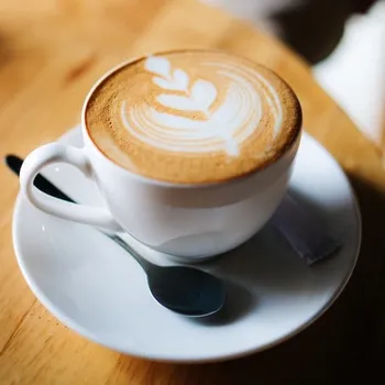 How to Make a Cappuccino With a Nespresso Machine (Easy Guide)