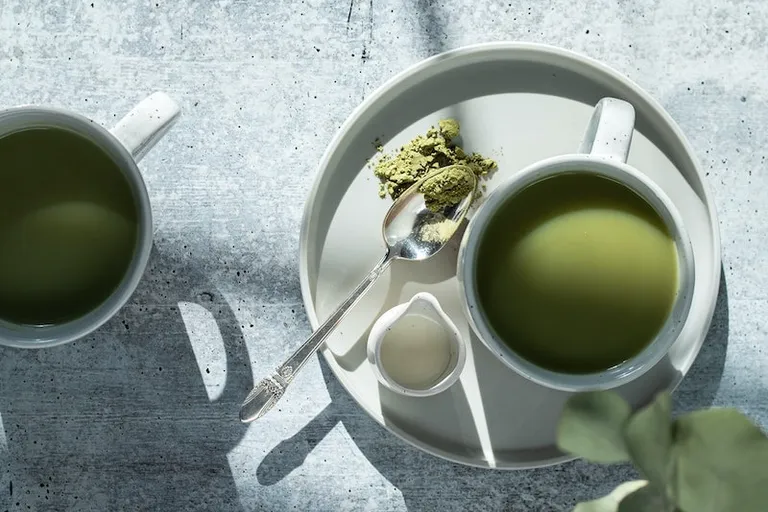 Keto Matcha Latte Recipe (Easy & Healthy)