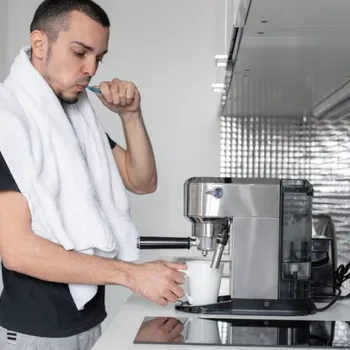 Should You Brush Teeth Before or After Coffee?