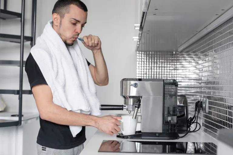 Should You Brush Teeth Before or After Coffee?