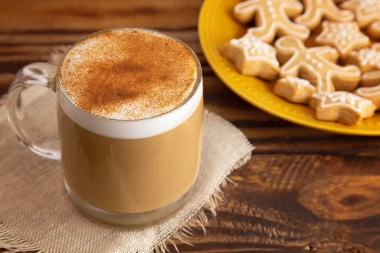 Spiced Gingerbread Latte Recipe (So Cozy!)