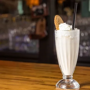 How To Make A Vanilla Bean Frappuccino: Easy, Sweet & Creamy Recipe