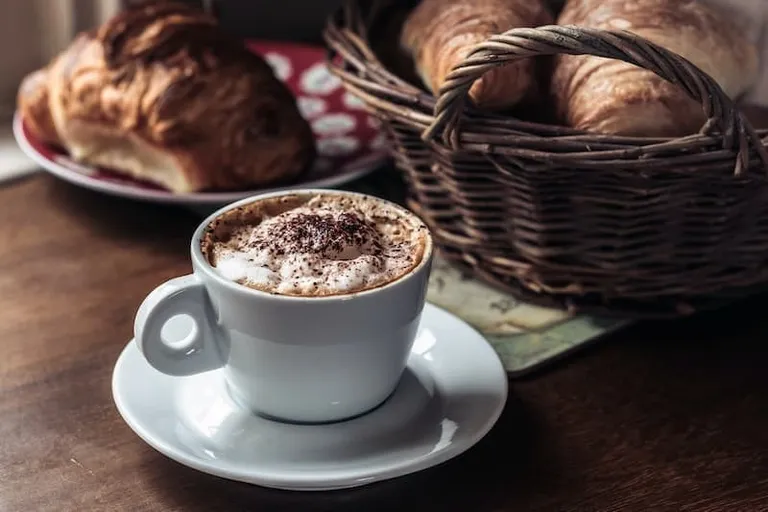 Mocha Cappuccino Recipe (Delicious & Easy)