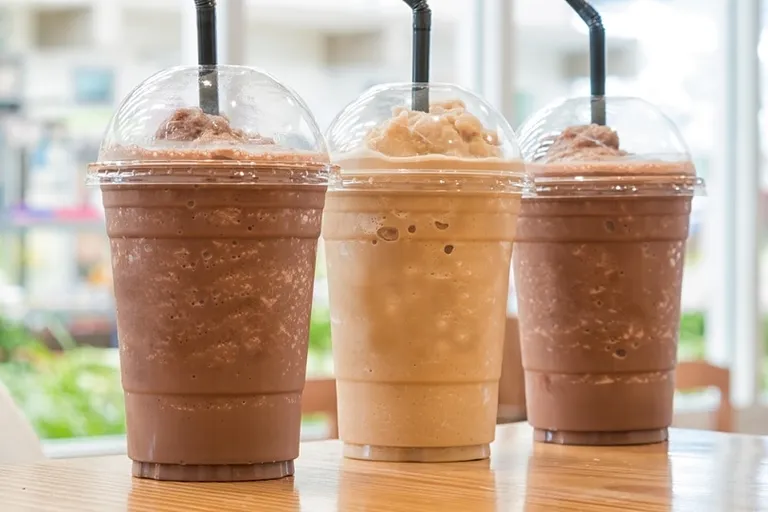 How to Make Frozen Coffee at Home: Easy Recipe With Pictures