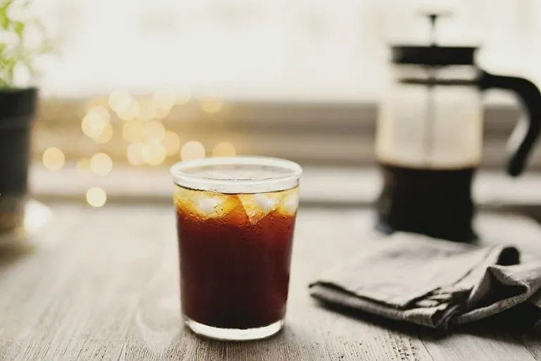 Easy French Press Iced Coffee Recipe: Tips & Pictures