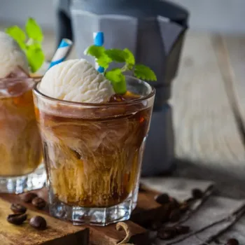 Ice Cream Coffee Punch Recipe (So Easy!)