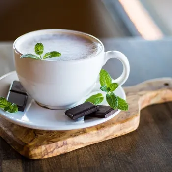 How to Sweeten Coffee Without Sugar: 7 Healthy Ideas
