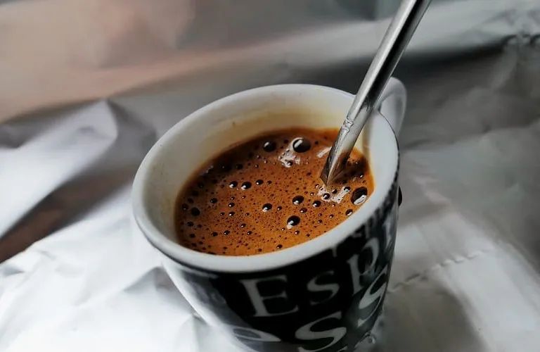 What is a Short Black Coffee? (With Recipe)