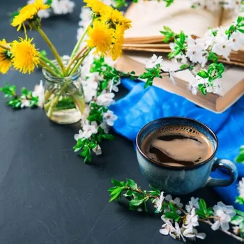 What is Dandelion Coffee? Easy Recipe, Benefits & Flavor