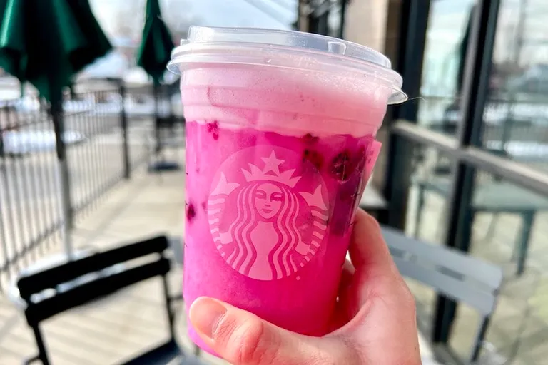 Easy Starbucks Dragon Drink Recipe (A Creamy & Fruity Treat)