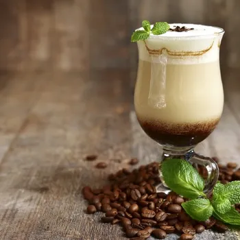 Refreshing Mint Latte Recipe (Unbelievably Easy!)
