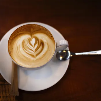 How Much Sodium in Coffee? Black, Specialty, Lattes & More