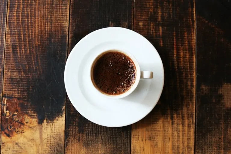 How Many Carbs in Coffee? Black, Specialty Coffees & More