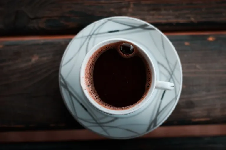 5 Best Coffee Substitutes in 2026: Healthy Alternatives that Taste Like Coffee