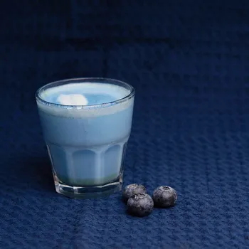 Blueberry Iced Matcha Latte: The Simple Recipe