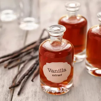 Can You Put Vanilla Extract in Coffee? (With Recipe!)