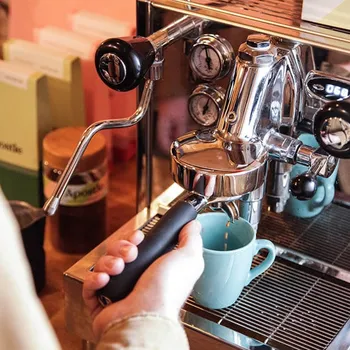 Dialing In Espresso: A Beginner’s Guide To Beans, Grinding & Machines