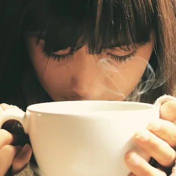 Does Coffee Cause, Worsen or Affect Acne? How to Avoid the Effects