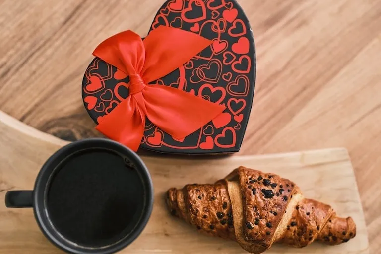 2 Perfect Valentine’s Day Gifts for Coffee Lovers: Amazing Deals