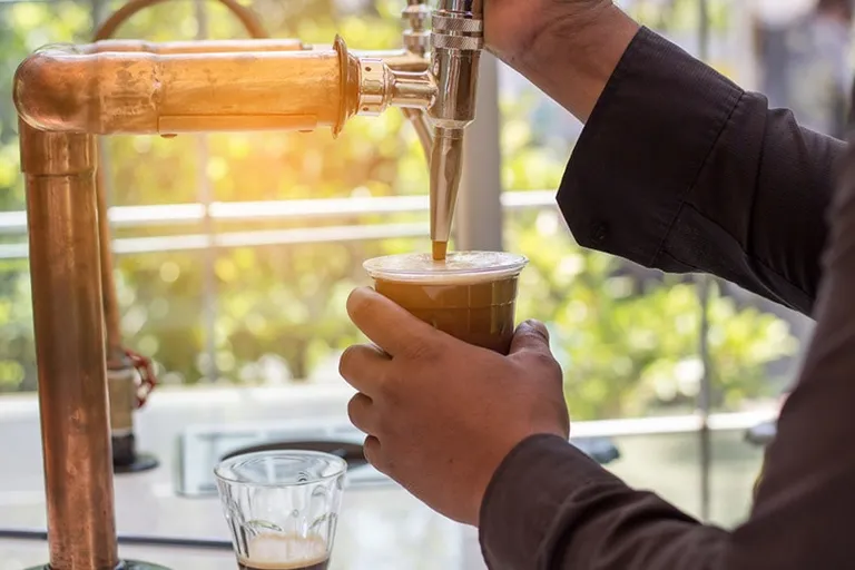 How Much Caffeine Is In a Starbucks Nitro Cold Brew Coffee? 2026 Breakdown