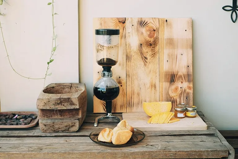 When Was Siphon Coffee Invented? History, Facts & FAQ