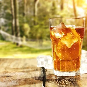 How Much Caffeine is in Sweet Tea? Facts & Comparison