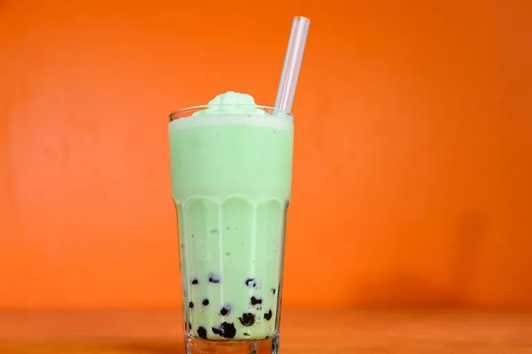How to Make Honeydew Milk Tea at Home: The Simple Recipe