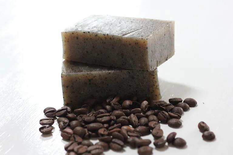 Simple Coffee Soap Recipe: 7 Easy Steps