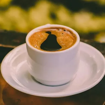 Can You Drink Day Old Coffee? What to Know