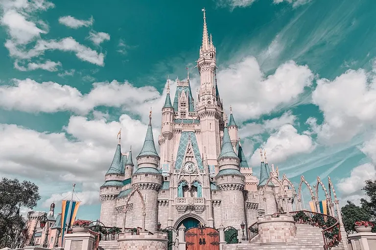 Where to Find the Best Disney World Coffee: 5 Expert Tips