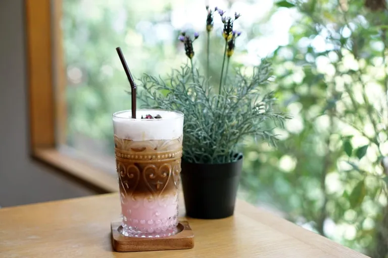 Dunkin Pink Velvet Macchiato Recipe: Simple Steps