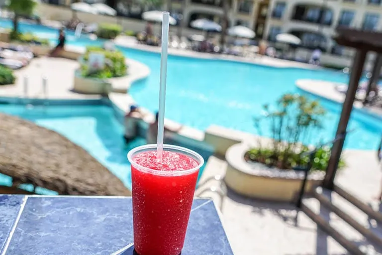 Does Dutch Bros Have Decaf Drinks? Top Options & How to Order