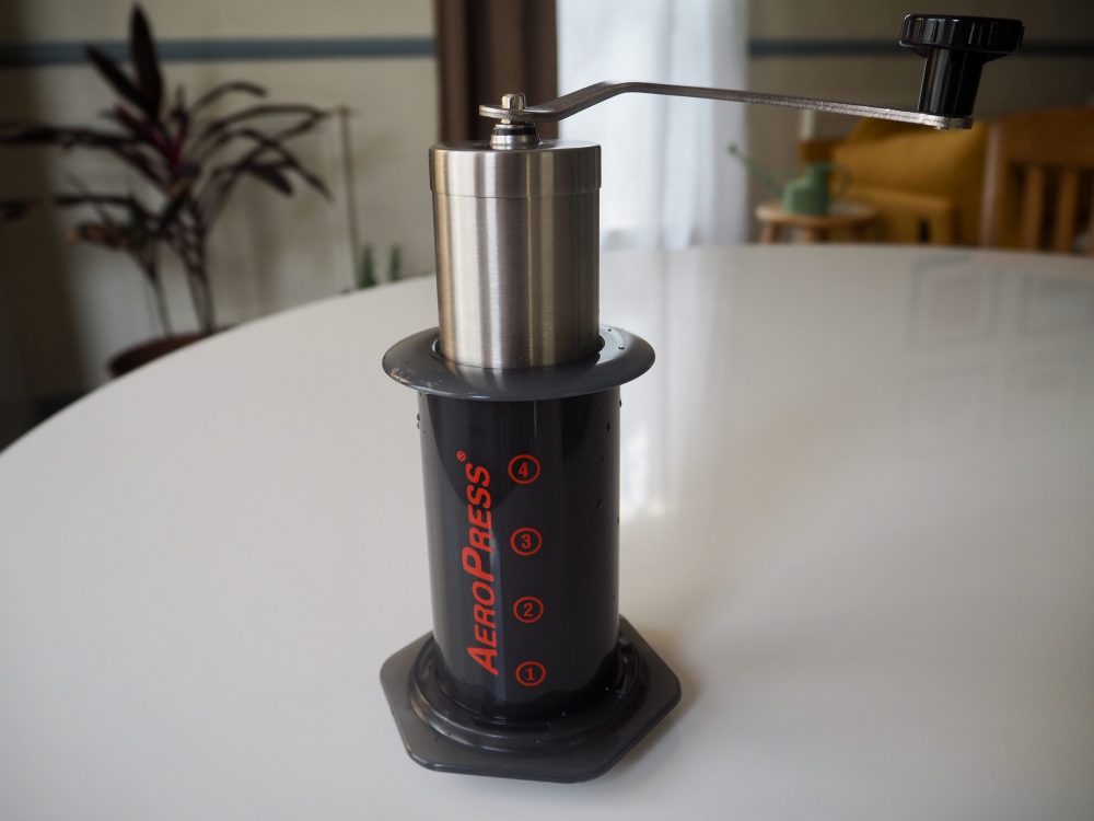 Hand grinder in AeroPress