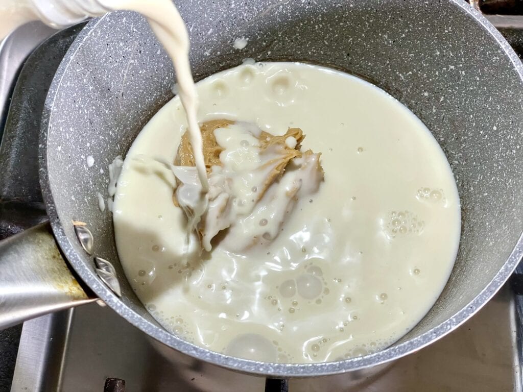 mixing milk and peanut butter